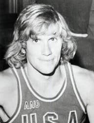 Dennis Adama